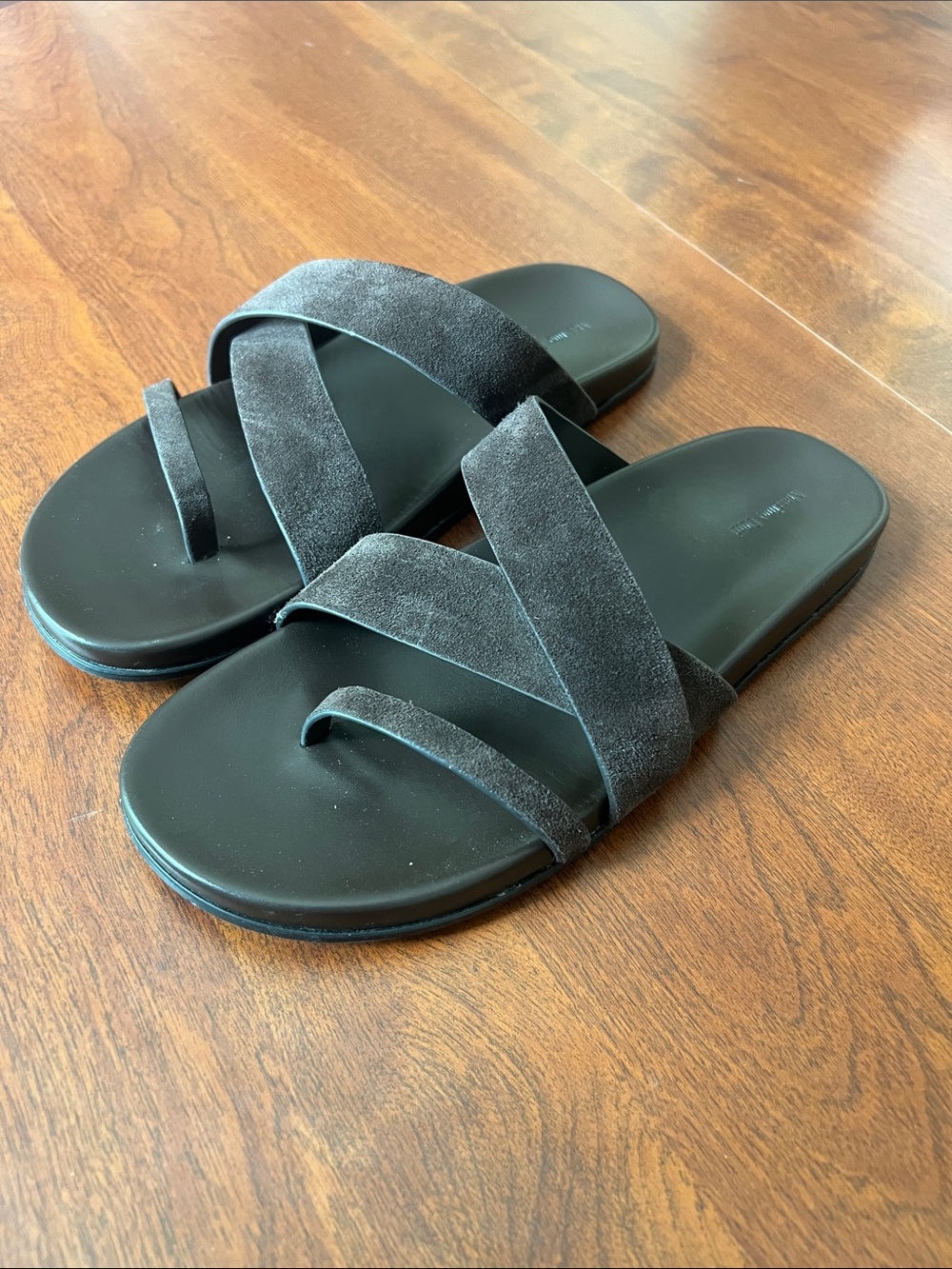 Massimo Dutti leather strap sandals